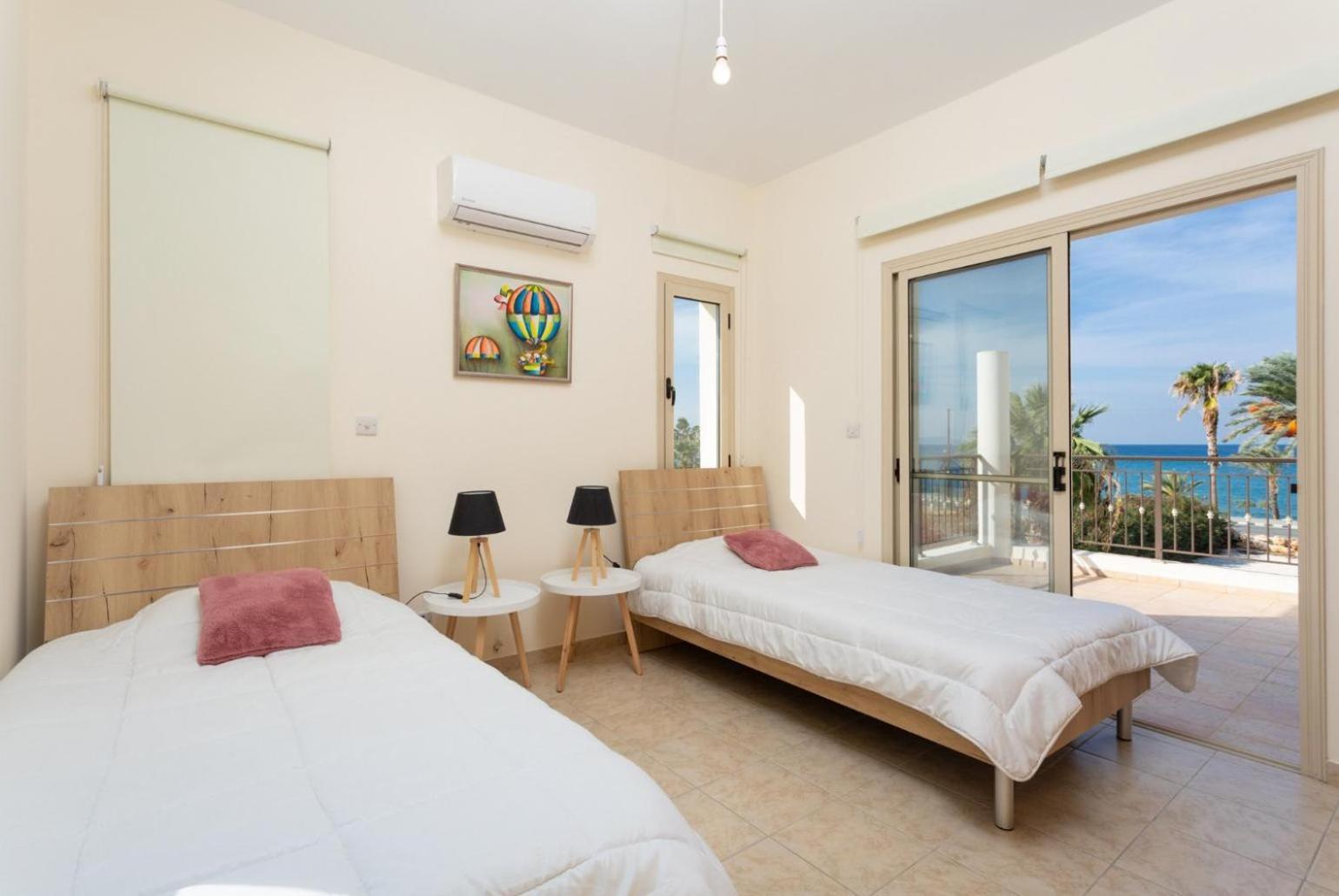 Villa Seashore One Пафос Екстер'єр фото