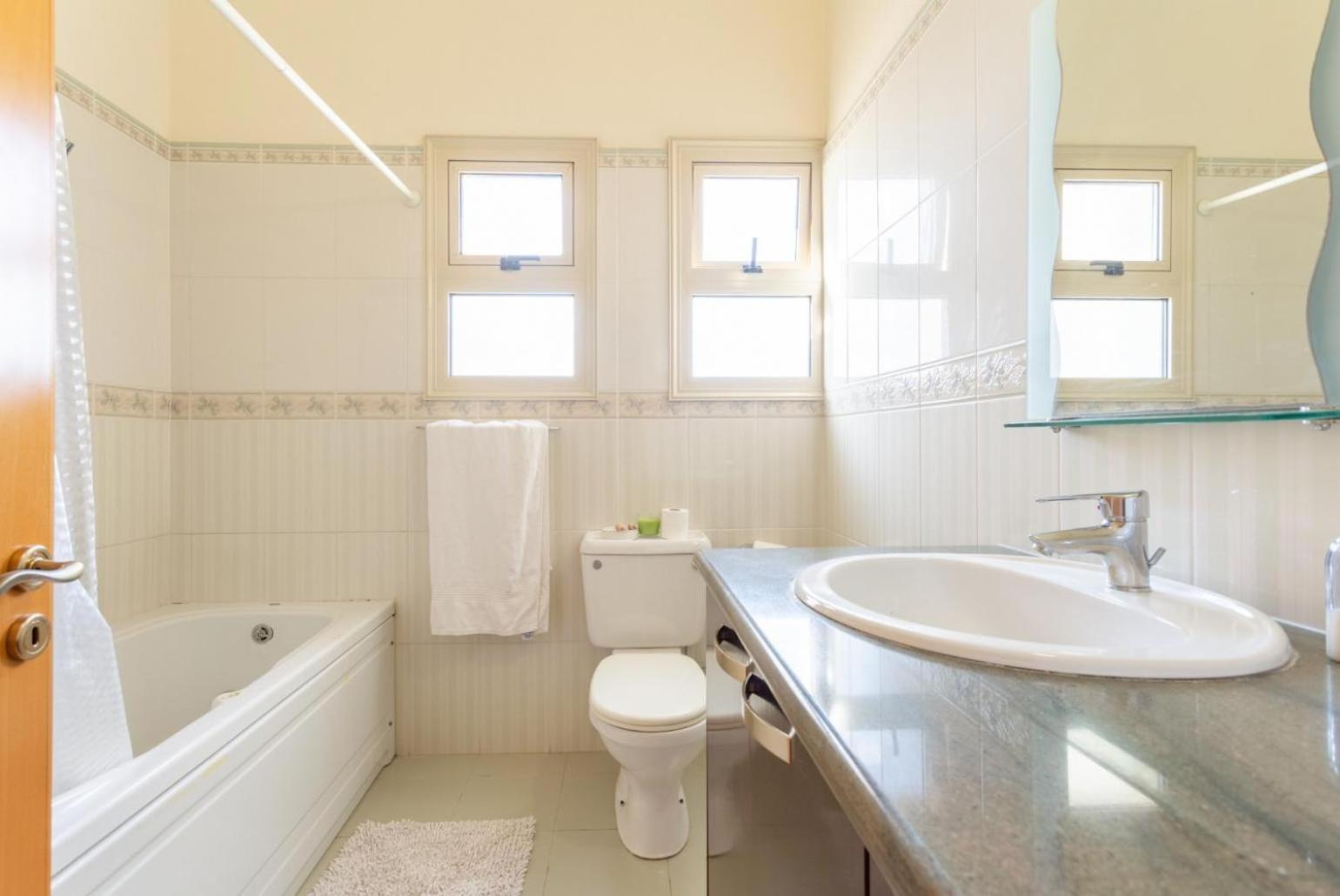 Villa Seashore One Пафос Екстер'єр фото