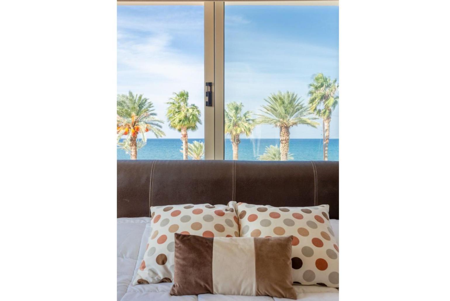 Villa Seashore One Пафос Екстер'єр фото